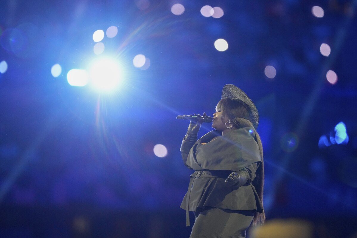 Yseult llega al escenario olímpico como artista de la ceremonia de clausura, iluminando su carrera musical y de modelaje